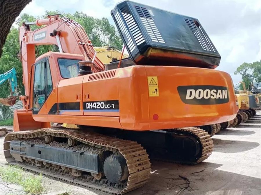 韓国 中古ドーサン掘削機 販売中古DX420LC ジンドンギュ機械