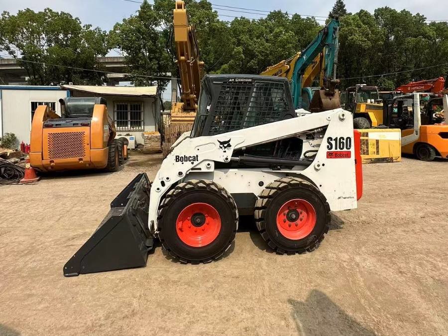アメリカ 中古 ボブキャット スキッドステア 中古 S160 ジンドンギュ機械